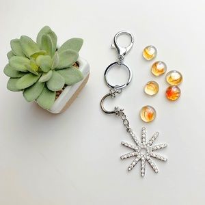 pretty starfish keychain